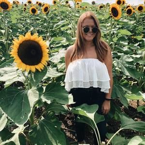 Meet your Posher, Vanessa